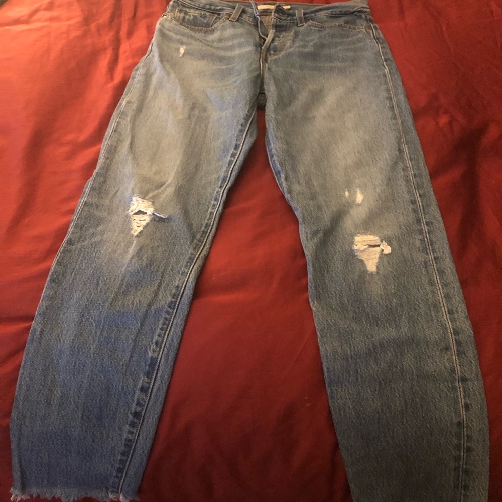 Levi’s wedgie jeans